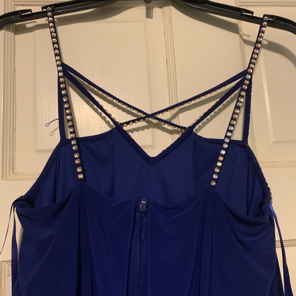 (NWT) ADRIANNA PAPELL Hailey Logan Blue Maxi Dress…sized 3/4 - Picture 5 of 8